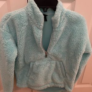 All in motion half zip fleece size M 8/10 with thumb holes for comfort